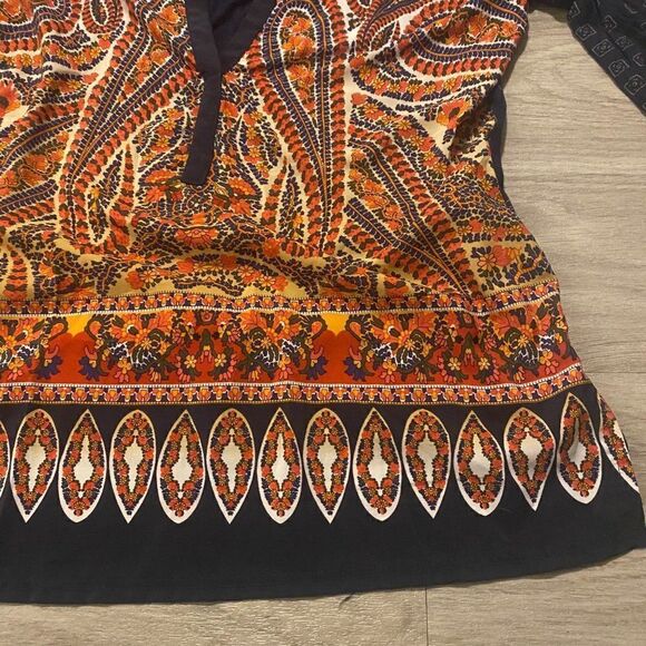 Anthropologie Tiny 3/4 sleeve multicolored v neck blouse size small - Picture 3 of 9